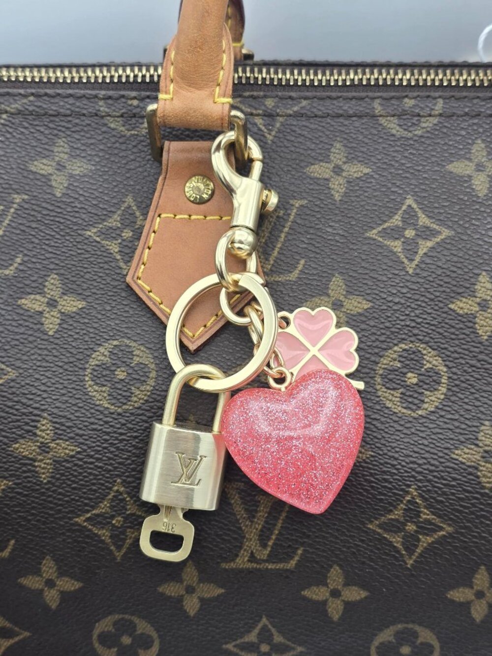 Authentic Louis Vuitton Gold Lock & Key ✨ Unbranded Heart Bag Charm Keychain